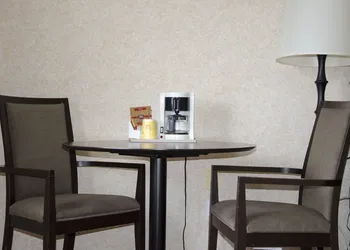 Best Budget Inn and Suites hotel thumbnail 7
