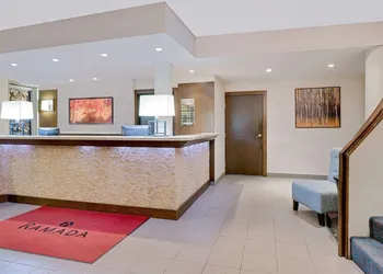 Ramada by Wyndham Kamloops hotel thumbnail 2