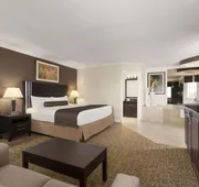 Travelodge by Wyndham Kamloops Mountview hotel detail image 7