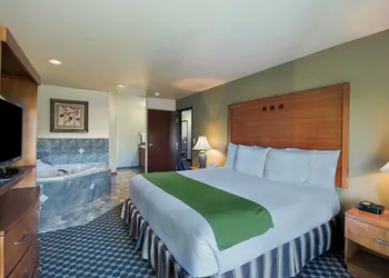 Oxford Suites Yakima hotel thumbnail 7