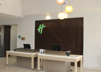 Holiday Inn Yakima by IHG hotel thumbnail 2