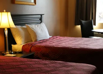 Americas Best Value Inn Kelso hotel thumbnail 7