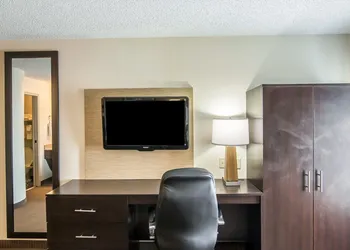 Sleep Inn South Joplin hotel thumbnail 7
