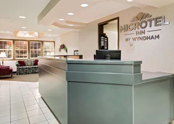 Microtel Inn & Suites by Wyndham Joplin hotel thumbnail 2