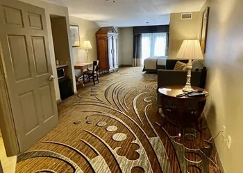 Hotel 27 hotel thumbnail 4