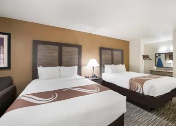 Quality Inn & Suites Lufkin hotel thumbnail 7