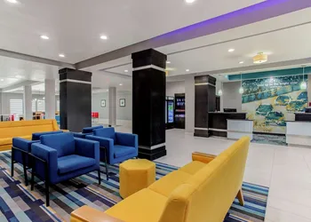 La Quinta Inn & Suites by Wyndham Northlake Fort Worth hotel thumbnail 2