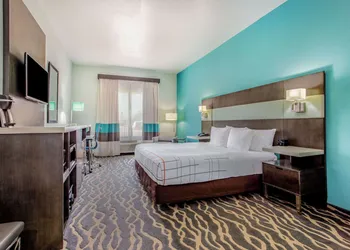La Quinta Inn & Suites by Wyndham Northlake Fort Worth hotel thumbnail 4
