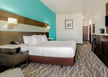 La Quinta Inn & Suites by Wyndham Northlake Fort Worth hotel thumbnail 5