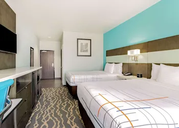 La Quinta Inn & Suites by Wyndham Northlake Fort Worth hotel thumbnail 7