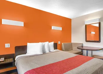Motel 6 Calhoun, GA hotel thumbnail 5