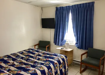 White Caps Motel hotel thumbnail 5