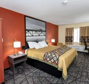 Super 8 by Wyndham Big Rapids hotel detail image 7