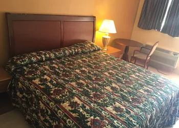 Cloud 9 Inn hotel thumbnail 2