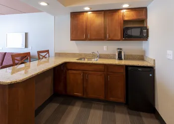 Holiday Inn Marquette by IHG hotel thumbnail 3