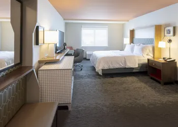 Holiday Inn Marquette by IHG hotel thumbnail 5