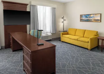 Hampton Inn & Suites Coconut Creek hotel thumbnail 6