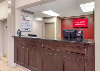 Red Roof Inn Dunn hotel thumbnail 6