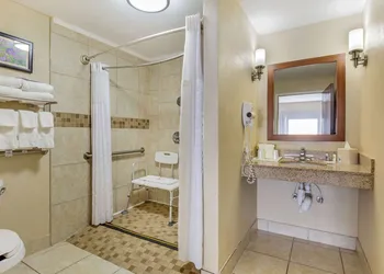 Comfort Suites Wilson I-95 hotel thumbnail 6