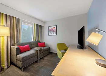 Hampton Inn & Suites Wilson I-95 hotel thumbnail 8