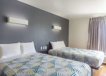 Motel 6 Laredo, TX - Airport hotel thumbnail 3
