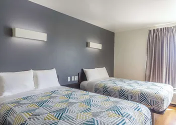 Motel 6 Laredo, TX - Airport hotel thumbnail 3