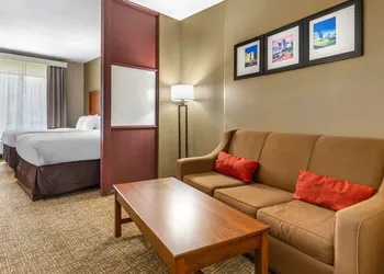 Comfort Suites Clayton - Garner hotel thumbnail 7