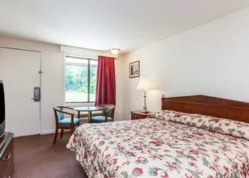 Travelodge by Wyndham Elkton University Area hotel thumbnail 5
