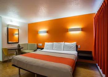 Motel 6 Wenatchee, WA hotel thumbnail 6