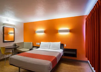 Motel 6 Wenatchee, WA hotel thumbnail 7