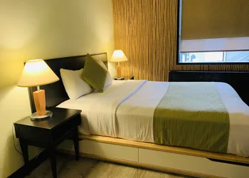 Hotel at the Waldorf hotel thumbnail 4