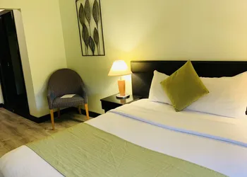 Hotel at the Waldorf hotel thumbnail 5