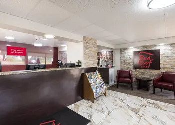 Red Roof Inn Lenoir hotel thumbnail 2