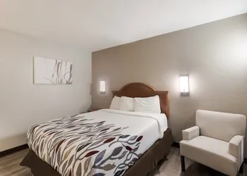 Red Roof Inn Lenoir hotel thumbnail 6