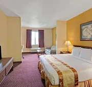 Days Inn & Suites by Wyndham Hickory hotel detail image 5