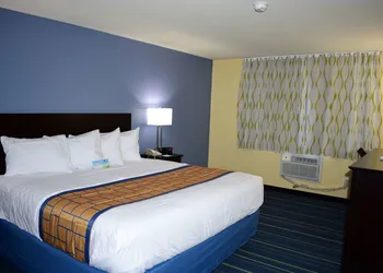 Days Inn by Wyndham Augusta hotel thumbnail 5
