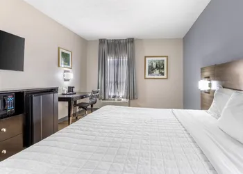 SureStay Hotel by Best Western Morganton hotel thumbnail 8