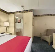 Ramada by Wyndham Trenton hotel detail image 3
