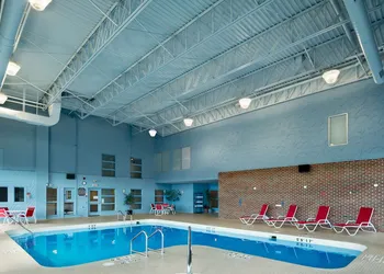Ramada by Wyndham Trenton hotel thumbnail 8