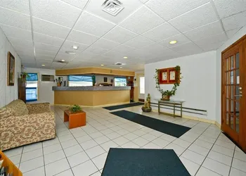 Travelers Inn hotel thumbnail 3