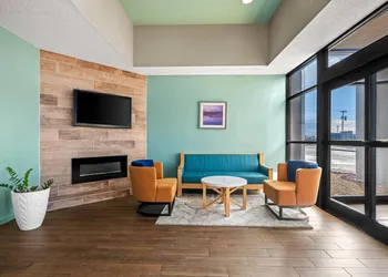 MainStay Suites Decatur River City hotel thumbnail 5