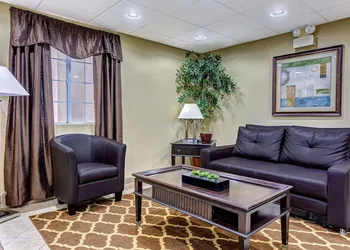 Comfort Inn Decatur Priceville hotel thumbnail 4