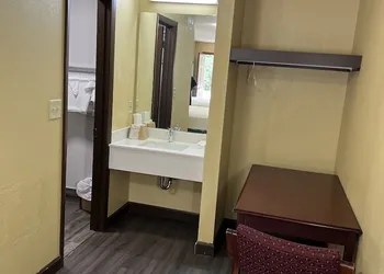 Budget Inn Ardmore hotel thumbnail 8