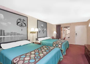 Super 8 by Wyndham Decatur Priceville hotel thumbnail 6