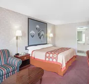 Super 8 by Wyndham Decatur Priceville hotel detail image 7