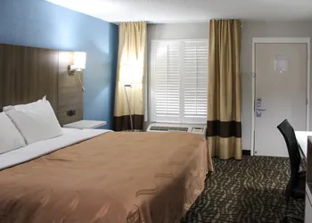Quality Inn Athens I-65 / Huntsville Area West hotel thumbnail 5