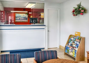 Econo Lodge Ruther Glen hotel thumbnail 2