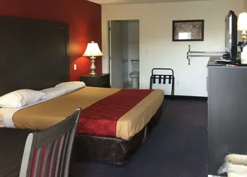 Econo Lodge Ruther Glen hotel thumbnail 5