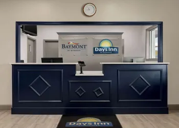 Days Inn by Wyndham Emporia hotel thumbnail 2