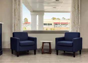 Days Inn by Wyndham Emporia hotel thumbnail 3